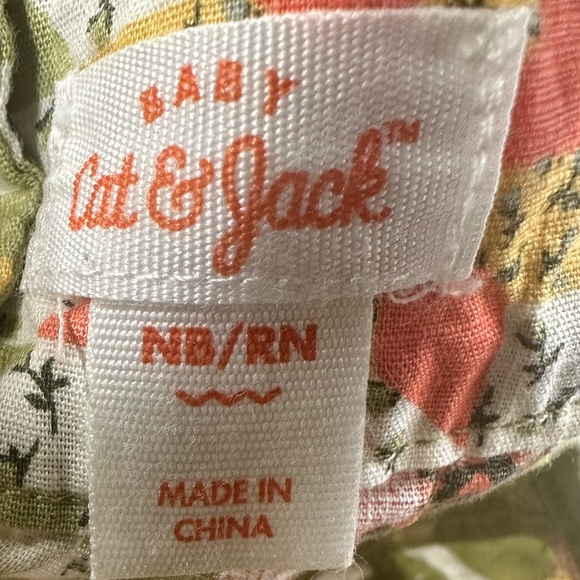 Baby Cat & Jack Newborn Romper - Picture 2 of 7